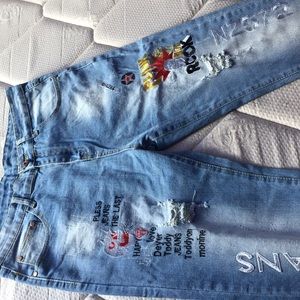 Guys letter embroidery ripped jeans